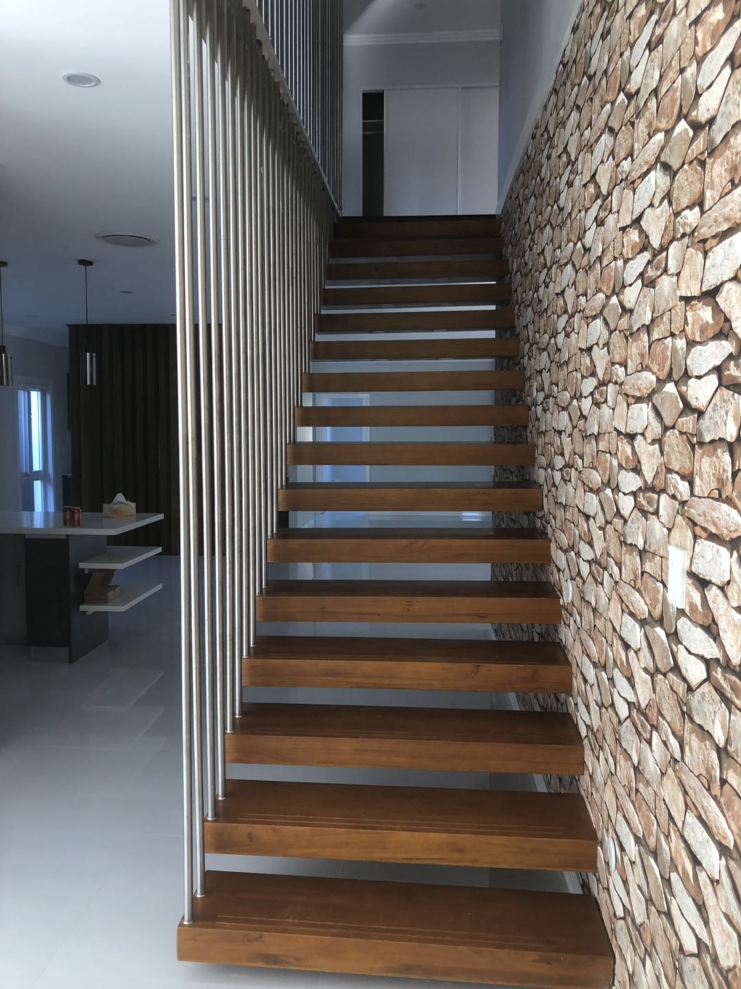 Top floating wood stairs vendor for hotel-2