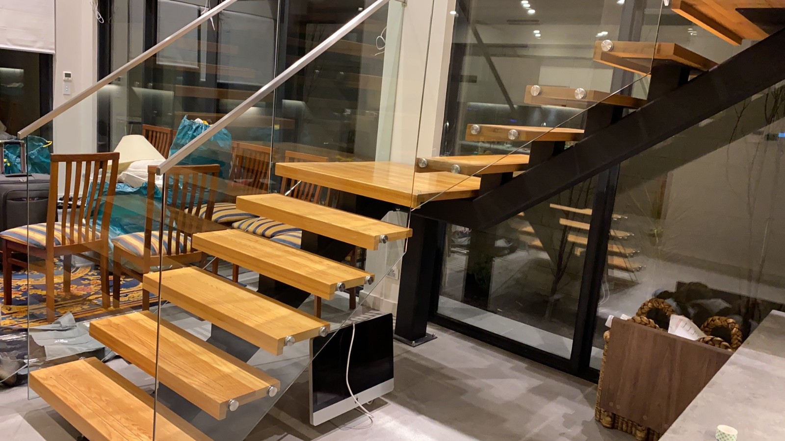 Custom made straight staircase supply for commercial use-13
